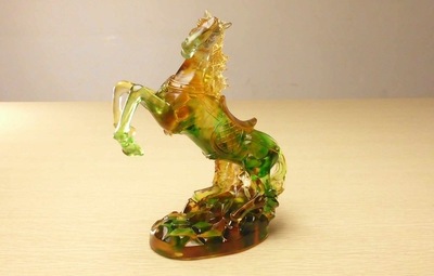 匠心獨運，品味茶韻 天之嬌水晶藝術(shù)品的精美琉璃茶葉罐